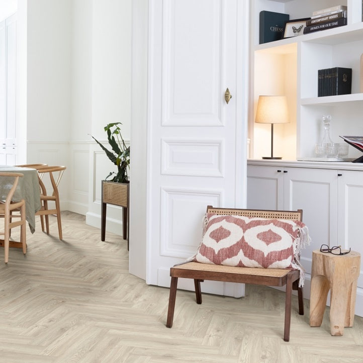 Moduleo - Roots 55 Herringbone - 58228 - Sierra Oak - Visgraat - Click